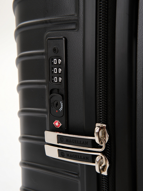 VOCIERMAG2BLKM Чемодан 4-х колесный (Черный/46*66*26/поликарбонат/M/3,5 кг/Magellan)