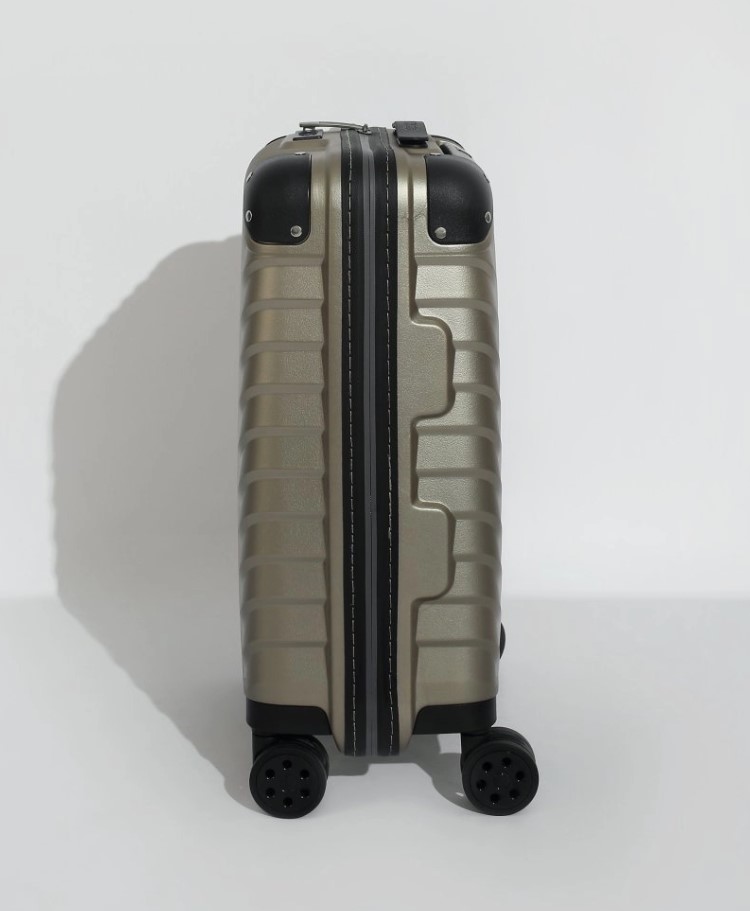 41H-004-420 Чемодан 4-х колесный (бежевый тёмный/39,5*55*20/полипропилен/S/2,5 кг/Eberhart)