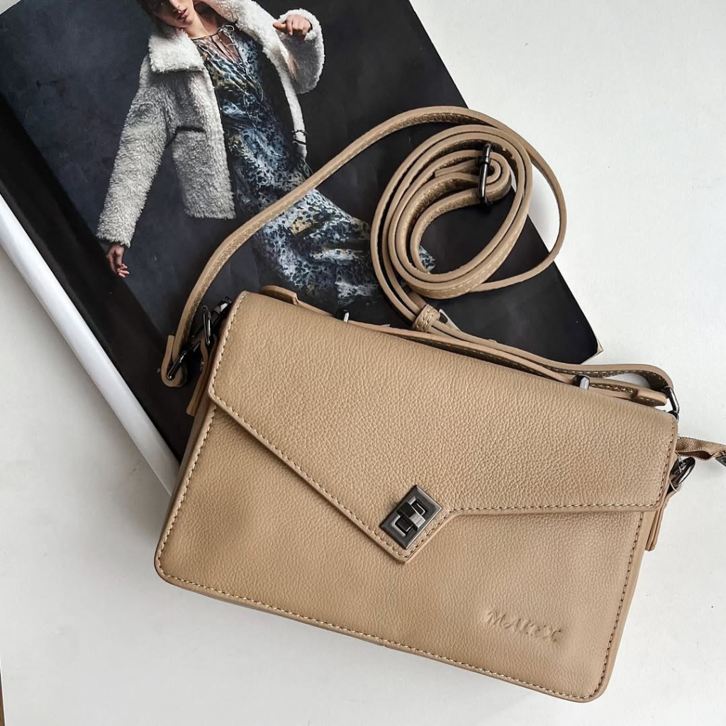 photo_5249000204302748965_y (1).jpg