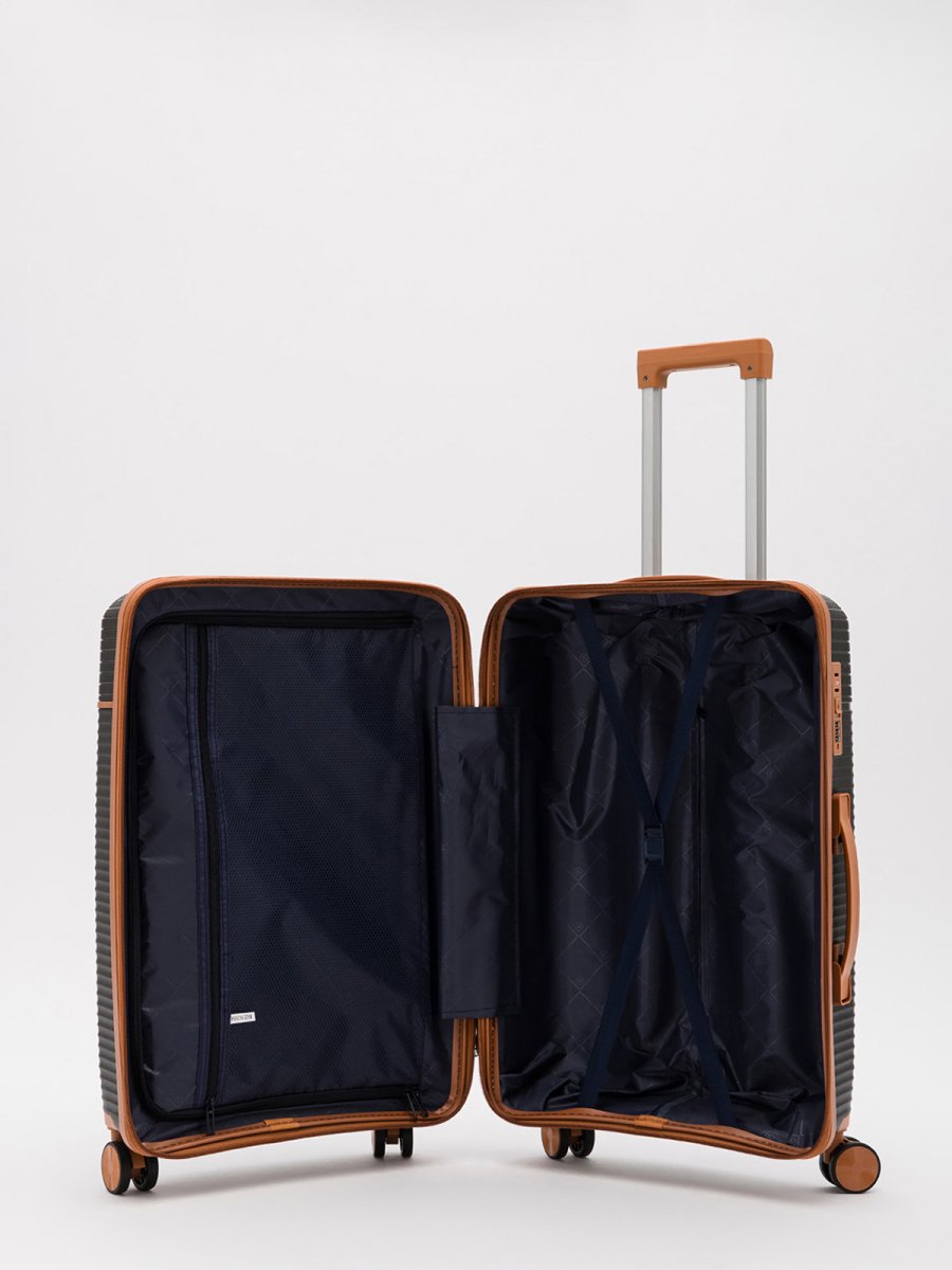 8012 01 28 Чемодан полипропилен (чёрный) (черный/47*75*31/полипропилен/L/3,9 кг/S.Lavia)