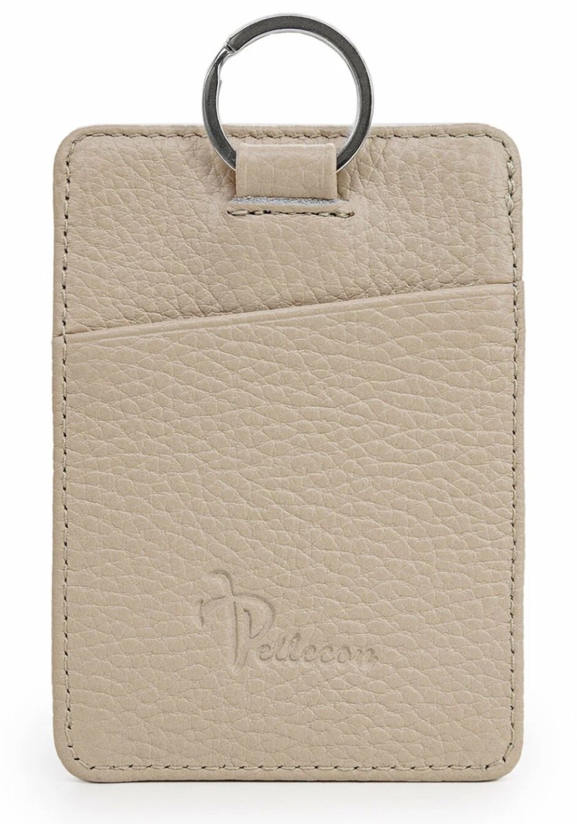 102-717-6 Чехол д/пропуска (Пеллекон) (бежевый/10,8*7,8/натуральная кожа/PELLECON)