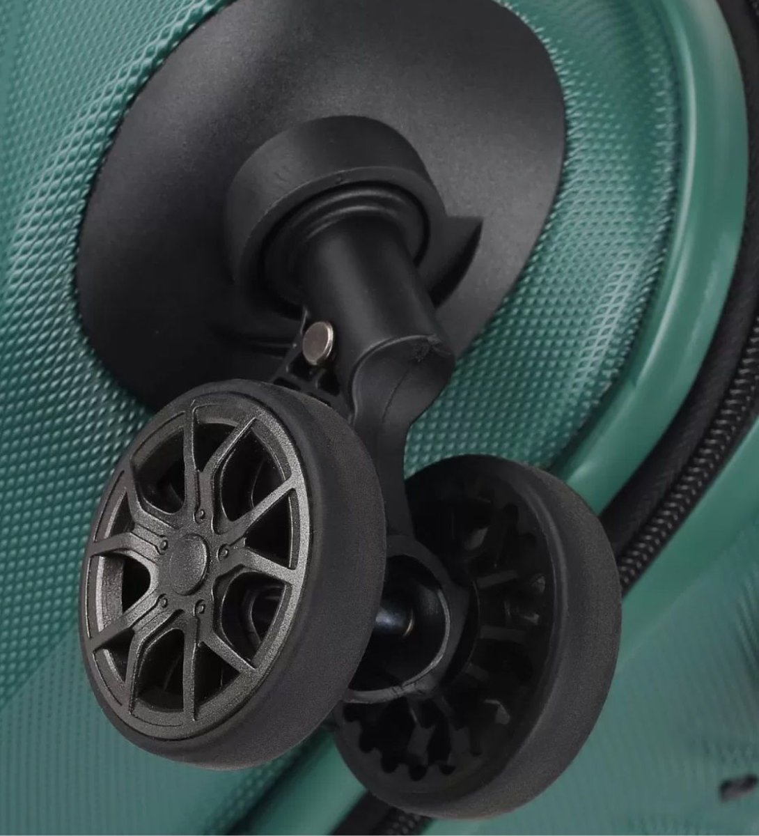 04D-014-420 Чемодан 4-х колесный (Зелёный/36*55*25/поликарбонат/S/2,7 кг/41 литр)