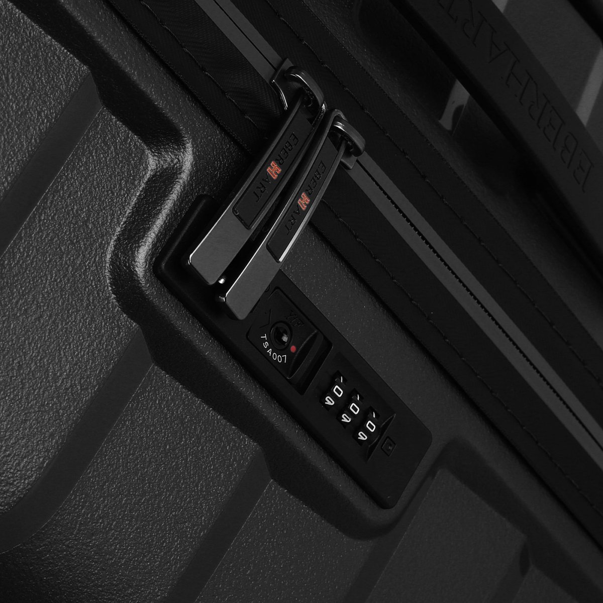 41H-001-428 Чемодан 4-х колесный (черный/51*77*31/полипропилен/4,1 кг/119 литров/Eberhart)